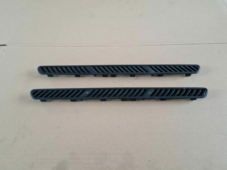 Bagāžnieka nodalījuma ventilācijas režģis priekš PEUGEOT 307 2003