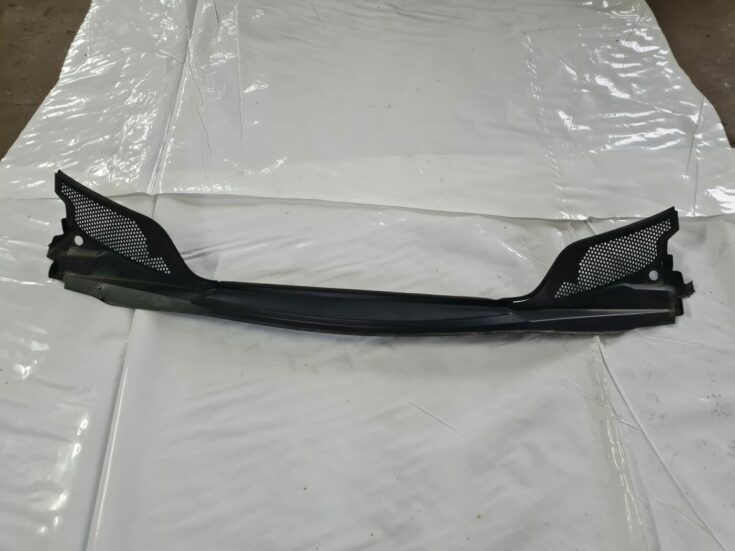Vējstikla uzlikas (deflektora) režģis priekš CITROEN C4 2006-2