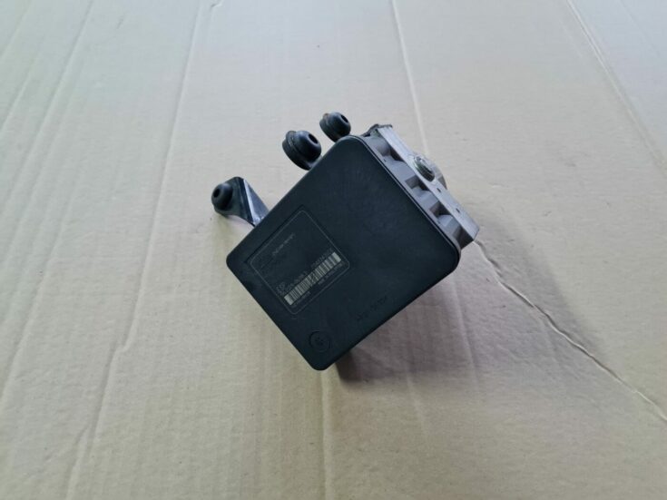 ABS bloks priekš MAZDA 3 2007