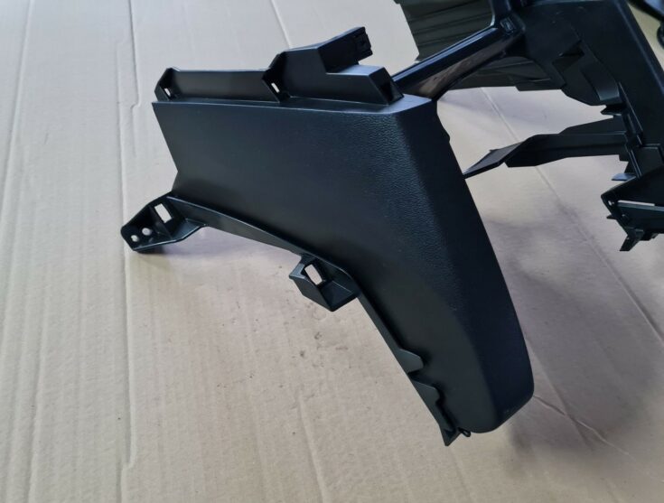Mērinstrumentu paneļa iekšējā plastmasa priekš MAZDA 3 2007