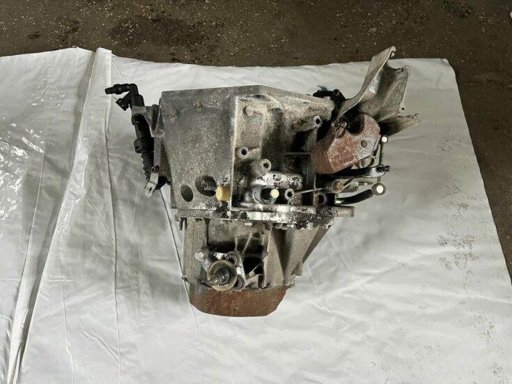 Mehāniska pārnesumkārba priekš PEUGEOT 307 2003