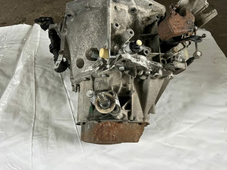 Mehāniska pārnesumkārba priekš PEUGEOT 307 2003