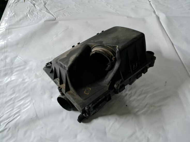 Gaisa filtra korpuss priekš OPEL VECTRA C 2006