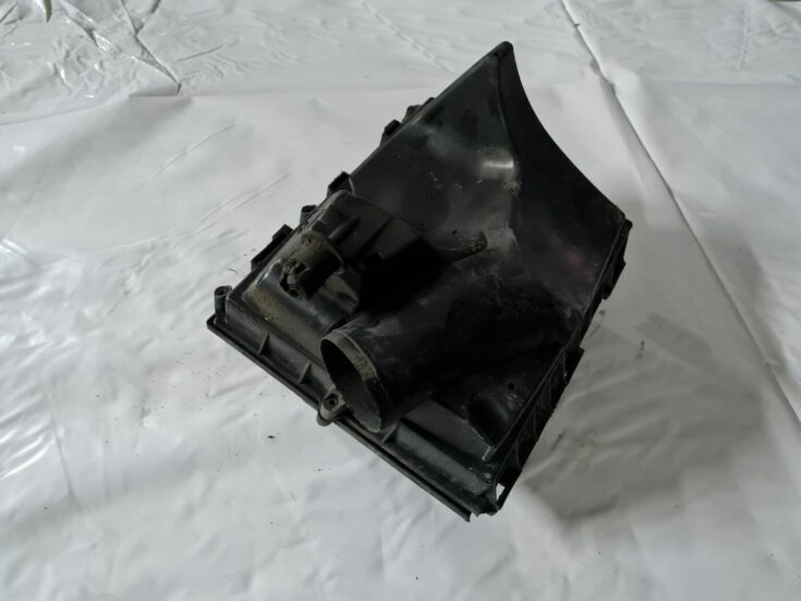 Gaisa filtra korpuss priekš OPEL VECTRA C 2006
