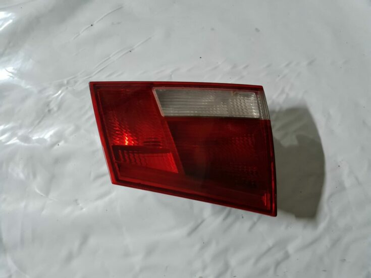 Bagāžnieka vāka kreisais lukturis priekš OPEL VECTRA C 2006