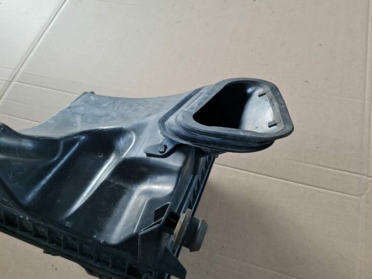 Gaisa filtra korpuss priekš OPEL ASTRA J 2013