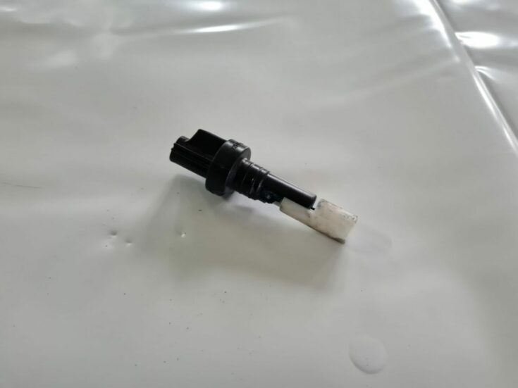Vējstikla mazgātāja līmeņa sensors priekš FORD FOCUS C-MAX 2004