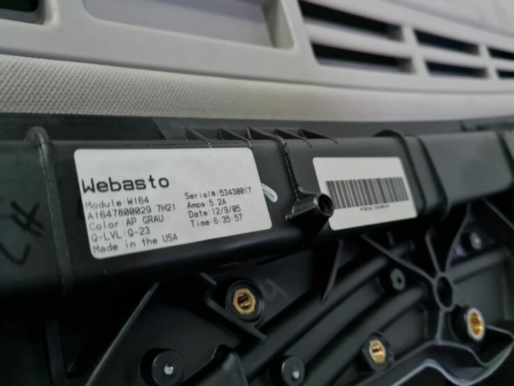 Lūka priekš MERCEDES BENZ ML320 2006 SILVER