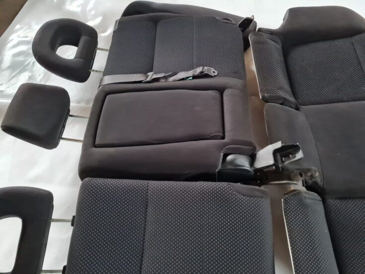Aizmugurējais sēdeklis priekš MITSUBISHI LANCER 2006