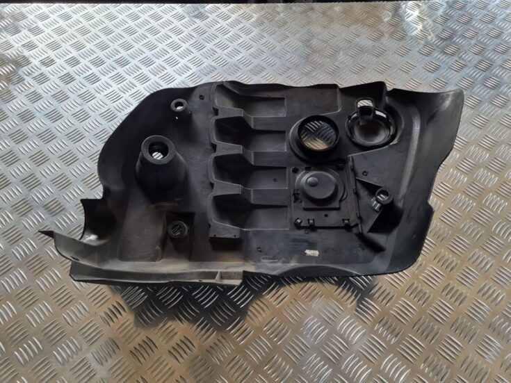 Dzinēja dekoratīvais vāks priekš VW PASSAT 2004 UNIVERSAL GREY