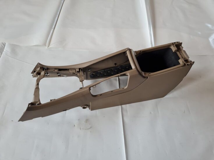 Centrālās konsoles apdares lielākā daļa priekš VOLVO S60 2008