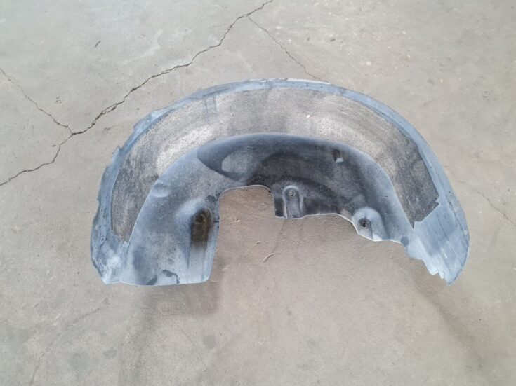 Aizmugurējais labais paspārns priekš VOLVO V70 2006