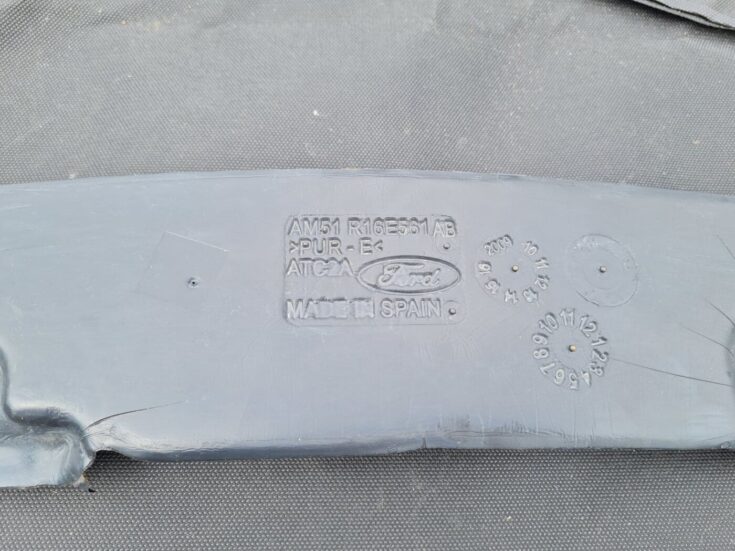 Spārna putuplasts priekš FORD C-MAX 2011