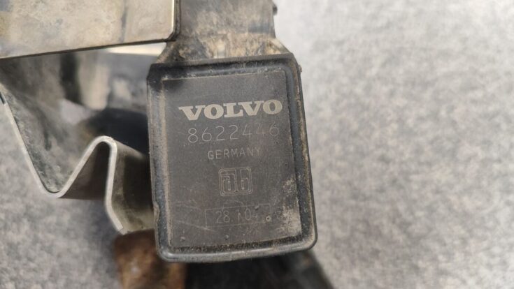 Lukturu diapazona korekcijas sensors, priekšā priekš VOLVO S80 2004