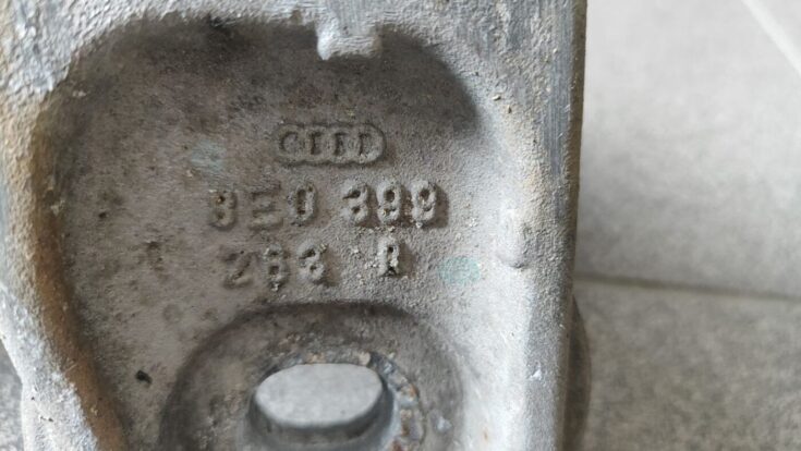 Pārnesumkārbas kronšteins priekš AUDI A4 AVANT 2004