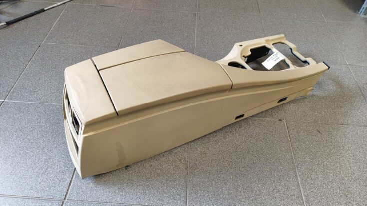 Centrālās konsoles apdares lielākā daļa priekš BMW 525 E60 2006 OLIVE