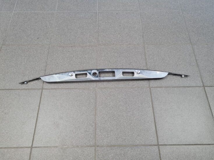 Bagāžnieka vaka uzlika priekš MERCEDES BENZ CLS 320 2005