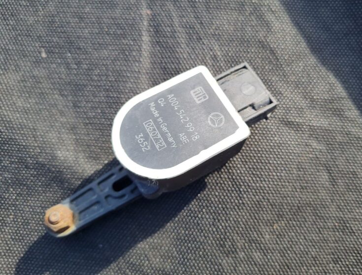 Lukturu diapazona korekcijas sensors, aizmugurē priekš MERCEDES BENZ E250 W212 2014