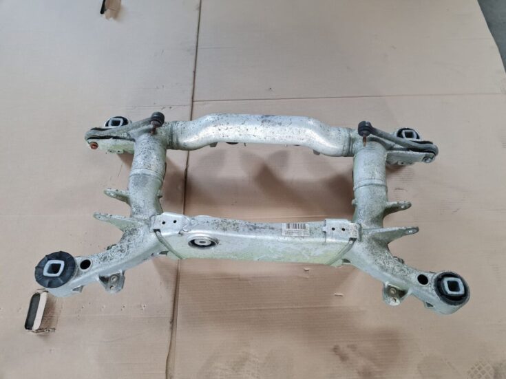 Aizmugurējais tilts/Aizmugurējais šķērsnis priekš BMW 525 E60 2006 BLACK