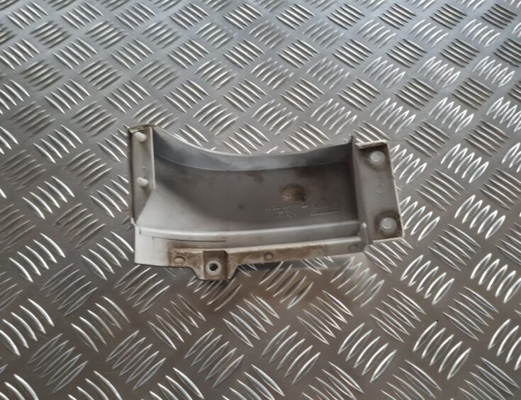 Aizmugurēja bufera uzlika priekš OPEL ZAFIRA 1999