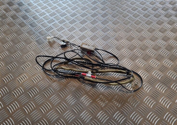 Antenas vadības bloks priekš TOYOTA AVENSIS 2007