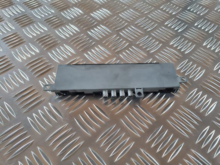 Antenas pastiprinātāja bloks priekš AUDI A6 AVANT 2006 S-LINE