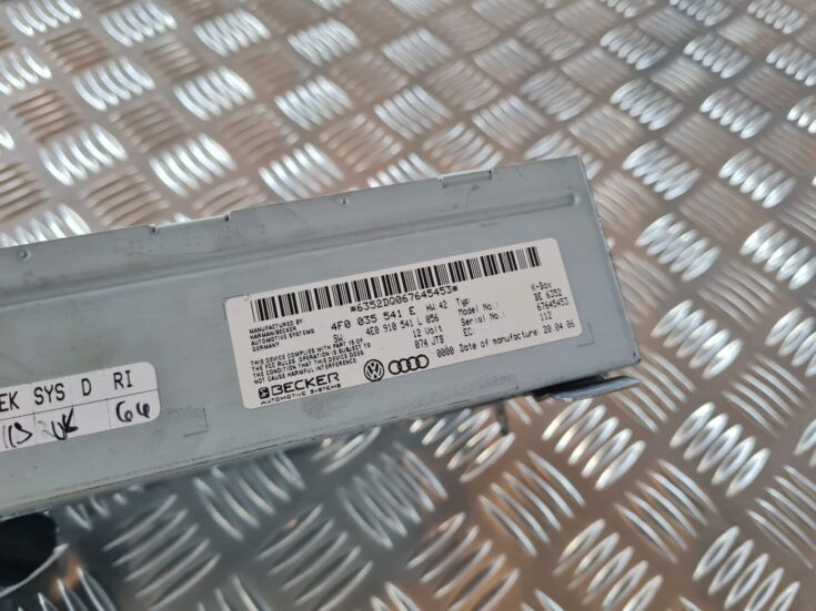 Radio vadības bloks priekš AUDI A6 AVANT 2006 S-LINE