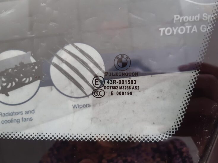 Aizmugurējais labais sānu stikls priekš BMW 520D F11 2011 TOURING