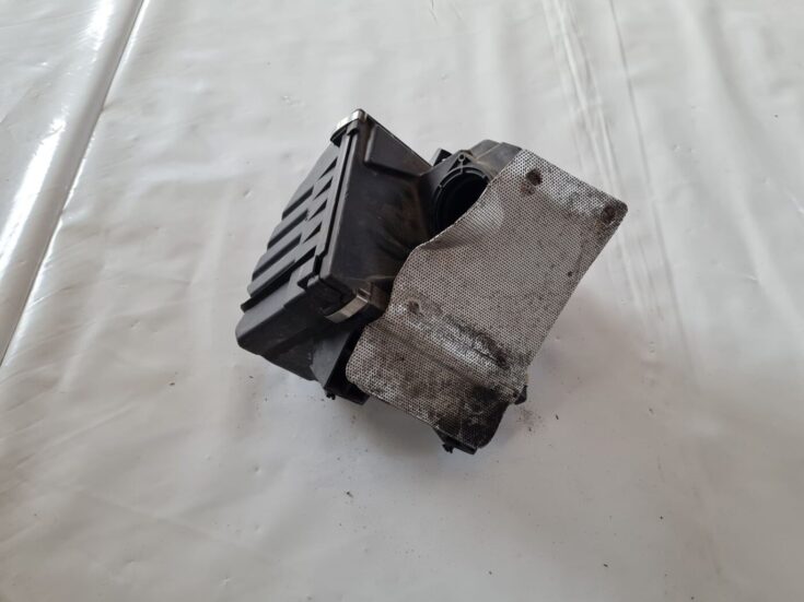 Gaisa filtra korpuss priekš AUDI A4 2000 AVANT