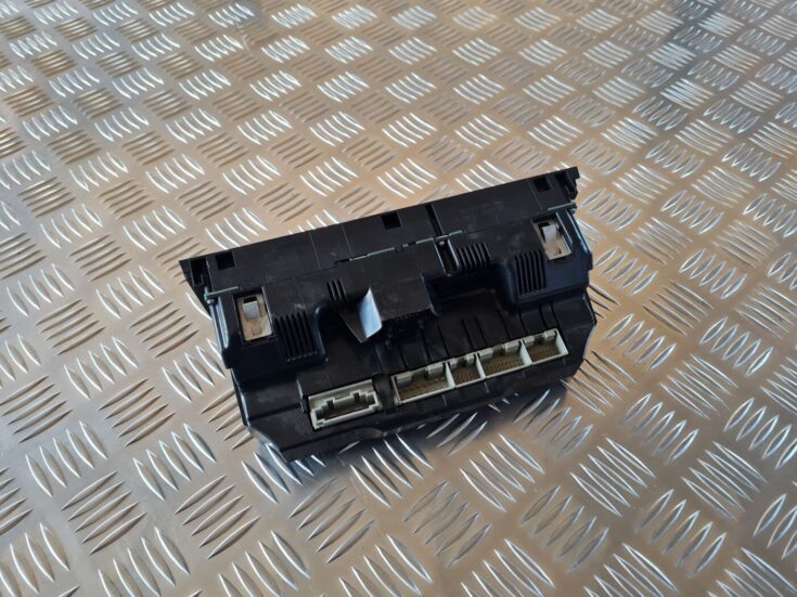 Klimata kontroles bloks priekš AUDI A6 2008