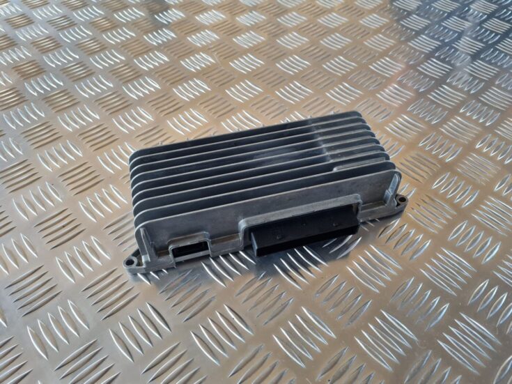 Audio pastiprinātāja bloks priekš AUDI A6 2008