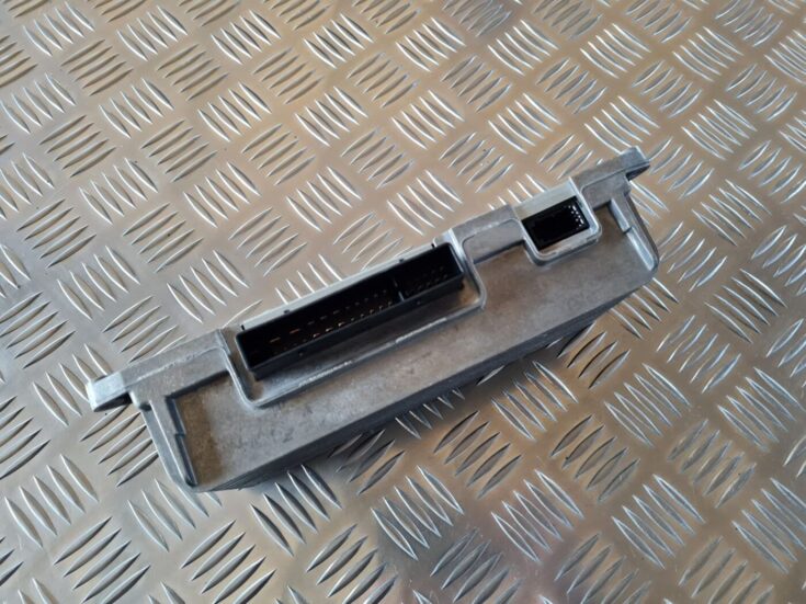 Audio pastiprinātāja bloks priekš AUDI A6 2008