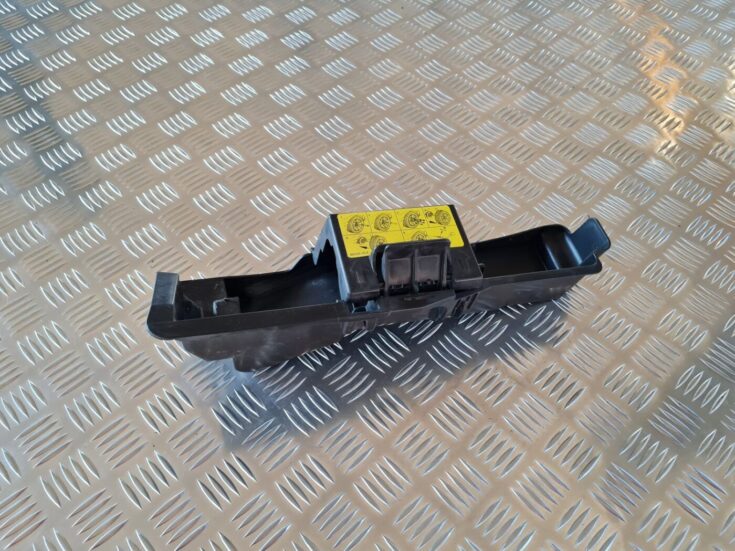 Instrumentu kaste priekš AUDI A6 2008