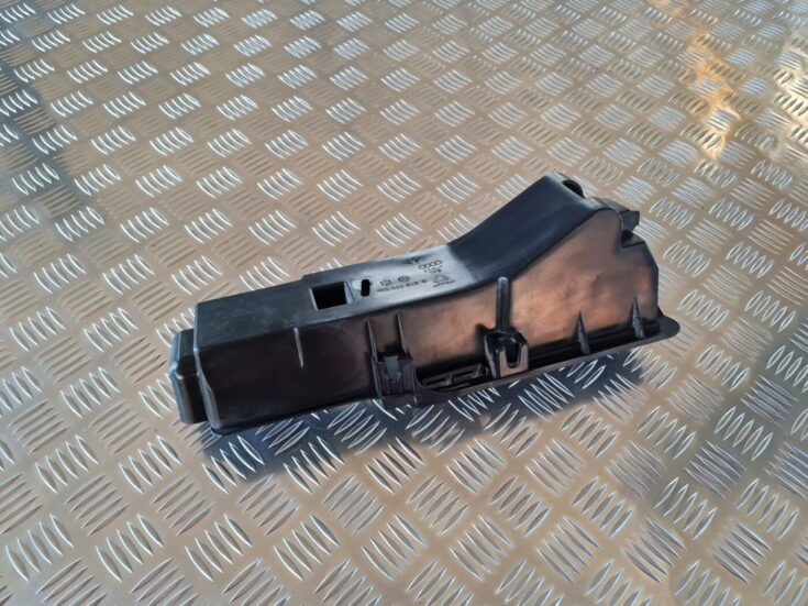 Instrumentu kaste priekš AUDI A6 2008