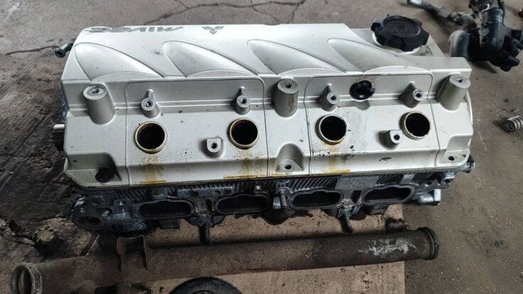 Dzinēja cilindra galva priekš Mitsubishi Outlander 2001-2007 2.4 118KW