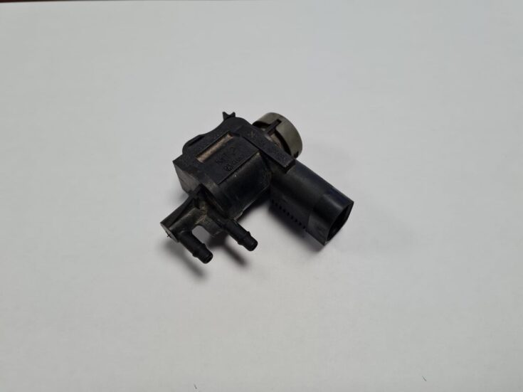 Solenoīda vakuuma vārsts priekš VW GOLF IV 1999
