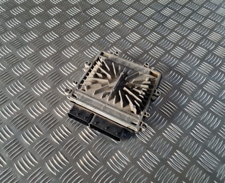Dzinēja vadības bloks priekš VOLVO S80 2007 Black