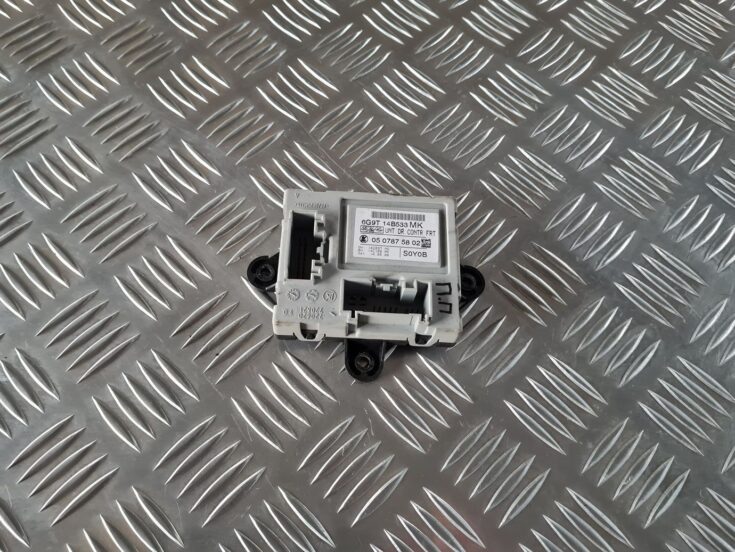 Priekšējo labo durvju vadības bloks priekš VOLVO S80 2007 Black