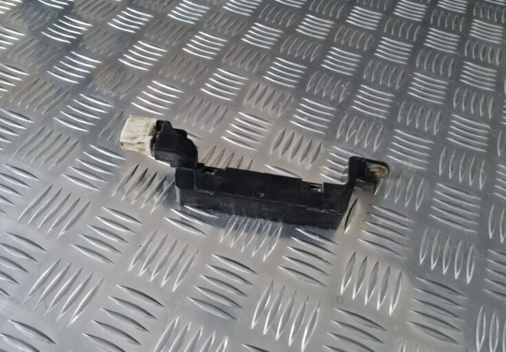 Centrālas atslēgas antena priekš TOYOTA AVENSIS 2010