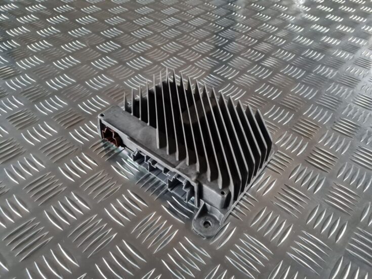 Audio pastiprinātāja bloks priekš OPEL INSIGNIA 2016