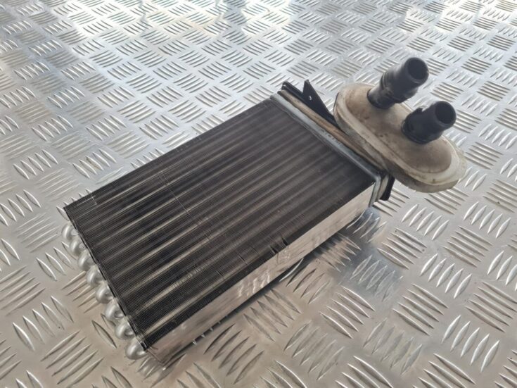 Apsildes sistēmas radiators priekš SKODA OCTAVIA 2002