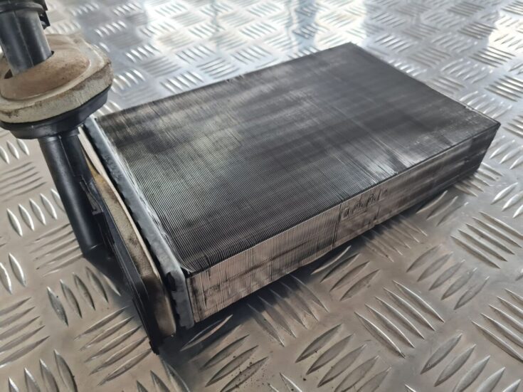 Apsildes sistēmas radiators priekš SKODA OCTAVIA 2002