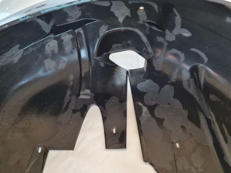 Aizmugurējais kreisais paspārns priekš AUDI A6 1998