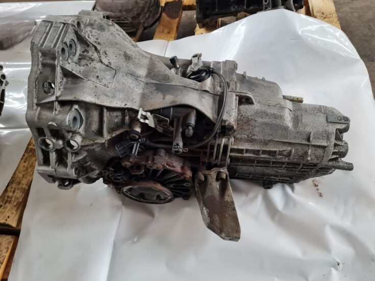 Mehāniska pārnesumkārba priekš AUDI A6 1998