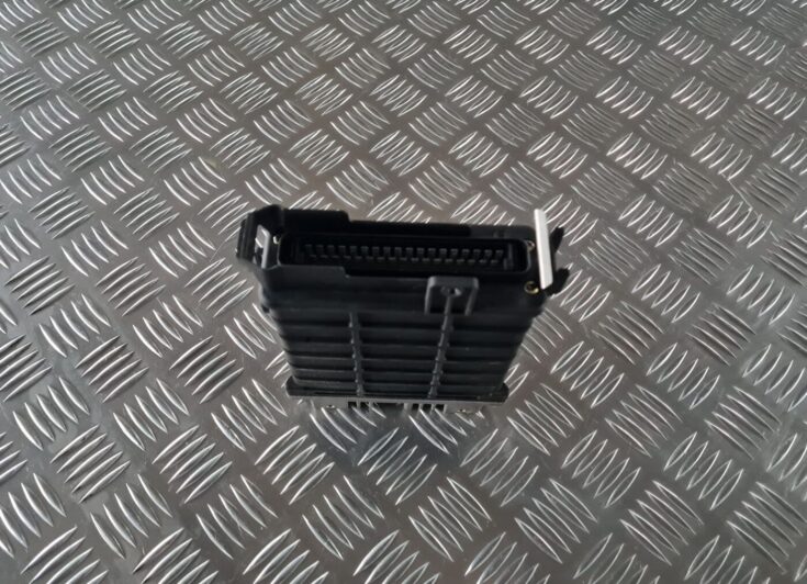 Dzinēja vadības bloks priekš AUDI 80 1991