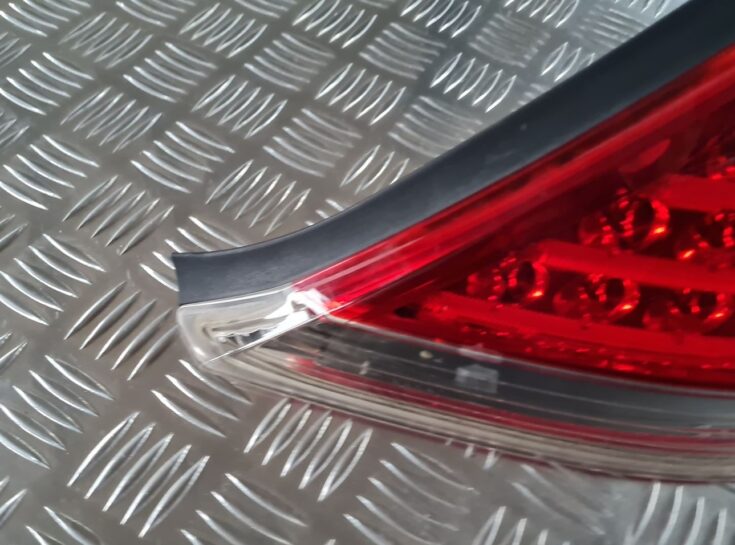 Aizmugurējais labais lukturis priekš BMW 6 E63 645 2004