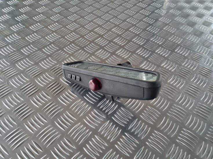 Salona atpakaļskata spogulis priekš BMW 6 E63 645 2004