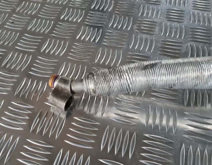 Gaisa kondicioniera galvenā caurule priekš BMW 6 E63 645 2004