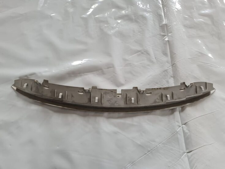 Bagāžnieka nodalījuma ventilācijas režģis priekš BMW 6 E63 645 2004