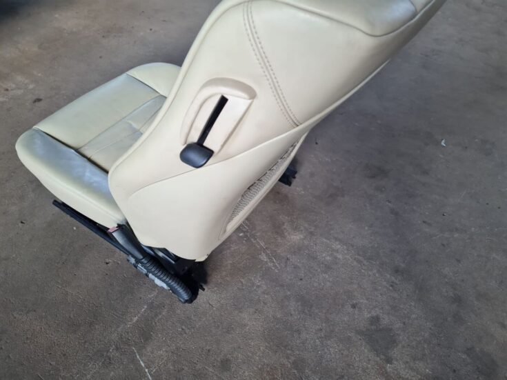 Priekšējais labais sēdeklis priekš BMW 6 E63 645 2004